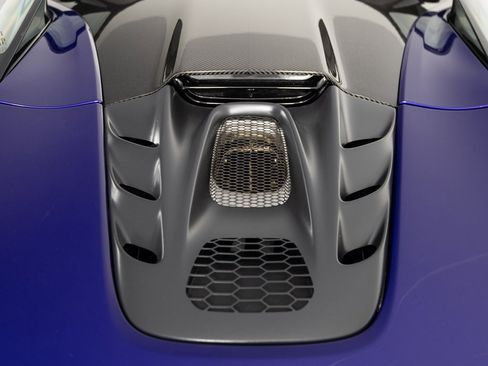 Used 2025 McLaren Artura Spider image 18