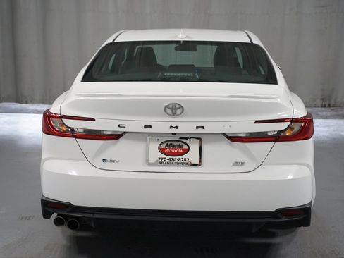 Used 2025 Toyota Camry SE FWD image 7