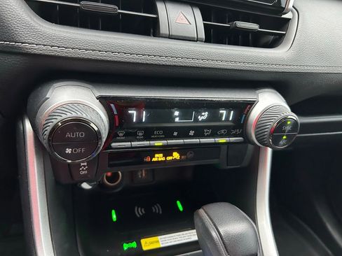 Used 2024 Toyota RAV4 AWD Hybrid image 26