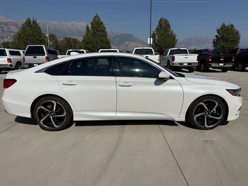 Used 2020 Honda Accord Sport image 2
