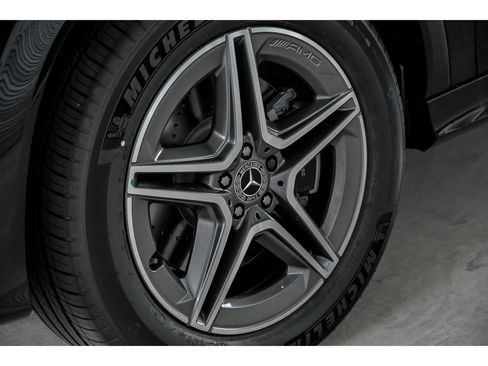 Used 2026 Mercedes-Benz GLE 450 4MATIC image 5