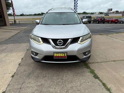 Used 2015 Nissan Rogue SL AWD/4WD image 2