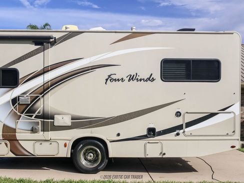 Used 2017 Ford E-450 and Econoline 450 Super Duty w/ Motorhome Prep Package RWD image 5