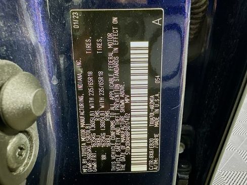Used 2023 Toyota Highlander XLE FWD image 32