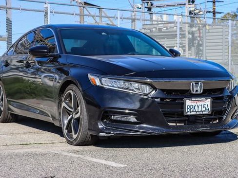 Used 2020 Honda Accord Sport image 2