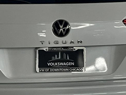 Used 2024 Volkswagen Tiguan SEL R-Line AWD/4WD image 35