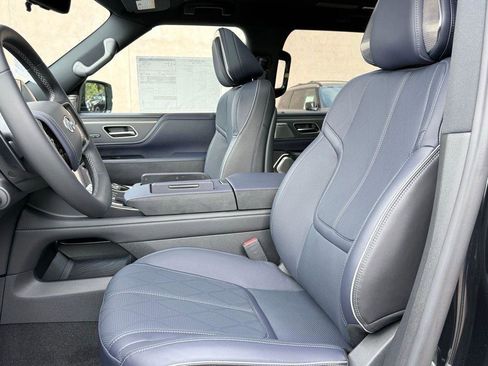 New 2026 INFINITI QX80 4WD w/ Sport Exterior Package image 16