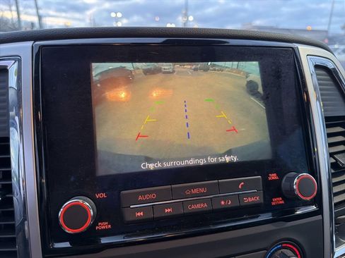 Used 2021 Nissan Titan SV w/ Accessory Utility Package image 19