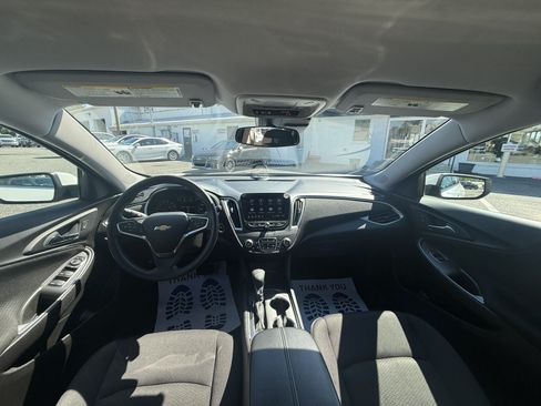 Used 2025 Chevrolet Malibu LT FWD image 27