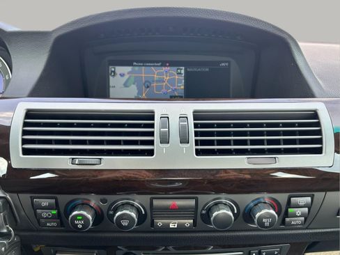 Used 2008 BMW 750Li image 17