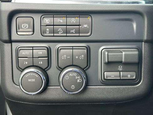 New 2026 Chevrolet Tahoe LS w/ Max Trailering Package AWD/4WD image 32
