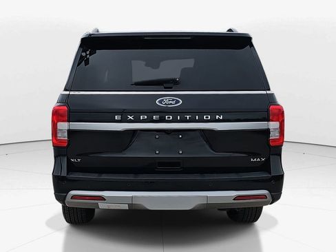 Used 2024 Ford Expedition Max XLT image 6