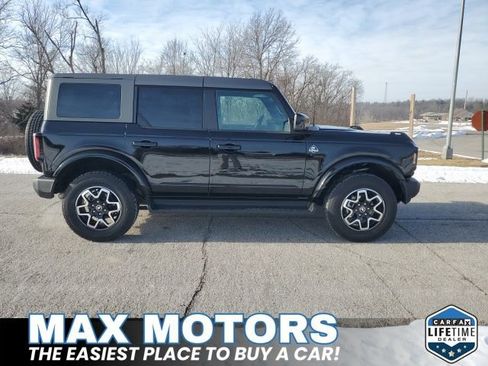 Used 2025 Ford Bronco Outer Banks image 2