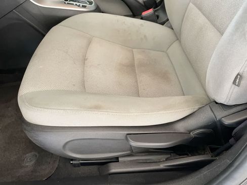 Used 2016 Chevrolet Cruze LT w/ Technology Package FWD image 12