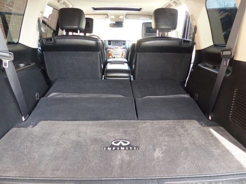 Used 2017 INFINITI QX80 Base AWD 4dr SUV w/ Deluxe Technology Package image 43