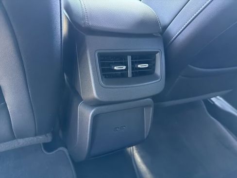 Certified 2025 Chevrolet Equinox EV LT w/ Convenience Package FWD image 17