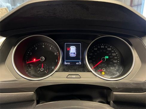 Used 2018 Volkswagen Tiguan SE image 22