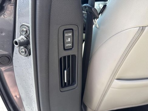 Certified 2025 Honda Odyssey EX-L image 21