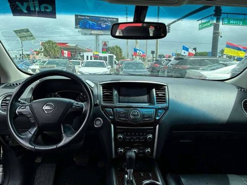 Used 2015 Nissan Pathfinder SL w/ Cargo Package image 6