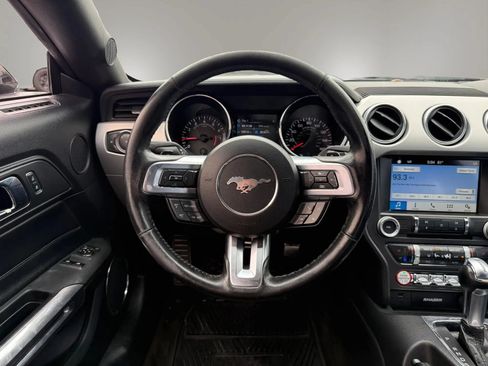 Used 2017 Ford Mustang Premium RWD image 16
