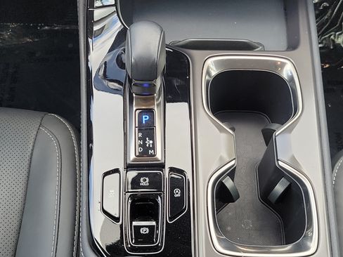 Used 2024 Lexus NX 250 FWD w/ Towing Package (2000 Lbs) image 17
