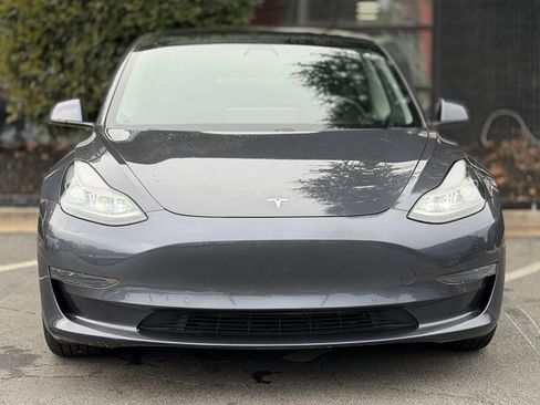 Used 2021 Tesla Model 3 Standard Range Plus image 3