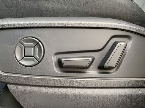 Certified 2025 Audi Q5 Premium Plus AWD/4WD image 12