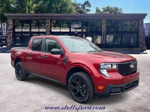 New 2025 Ford Maverick XLT w/ XLT Luxury Package AWD/4WD image 1
