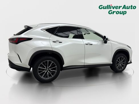 Used 2024 Lexus NX 250 FWD w/ Towing Package (2000 Lbs) image 9