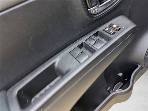 Used 2014 Toyota Yaris LE image 12