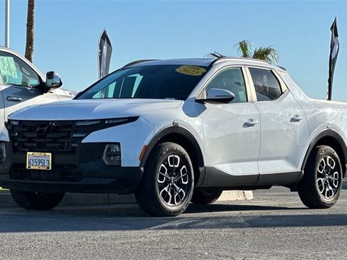 Used 2022 Hyundai Santa Cruz SEL Premium image 11