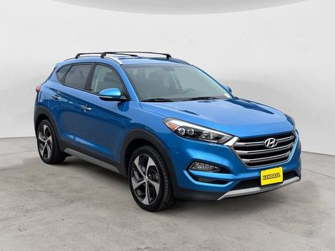 Used 2017 Hyundai Tucson Limited AWD/4WD image 3