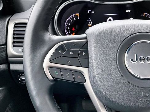 Used 2019 Jeep Grand Cherokee Altitude image 19