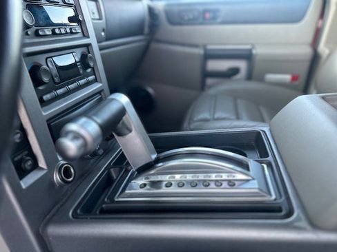 Used 2003 HUMMER H2 Lux Series w/ Preferred Equipment Group image 40