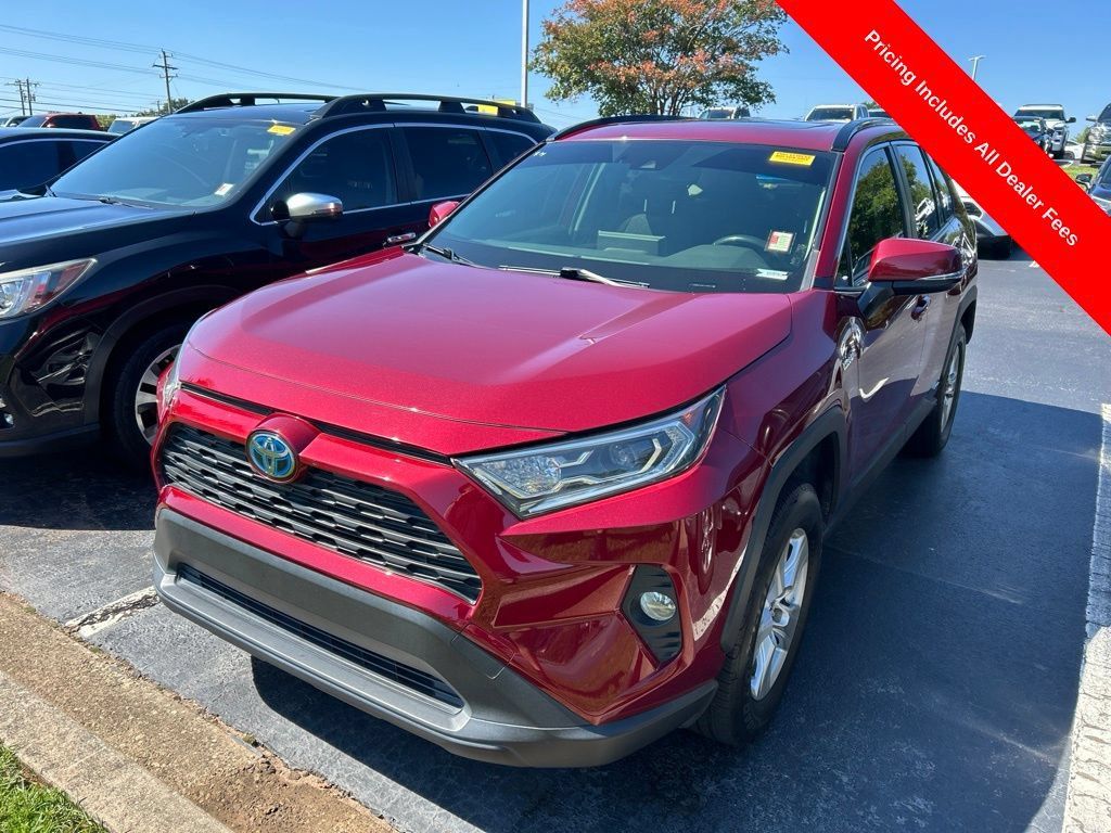 Used 2019 Toyota RAV4 XLE w/ Convenience Package AWD/4WD image 12
