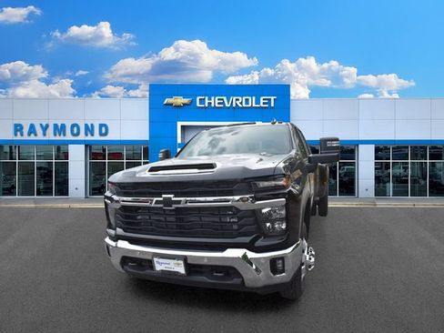 New 2026 Chevrolet Silverado 3500 LT w/ All Star Edition AWD/4WD image 8
