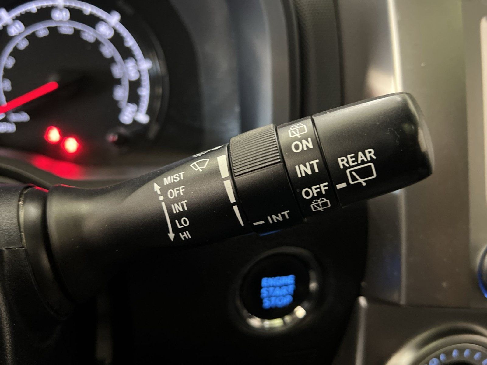 Used 2022 Toyota 4Runner SR5 Premium w/ Moonroof Package AWD/4WD image 37