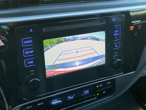 Used 2017 Toyota Corolla SE w/ Body Protection Package FWD image 27