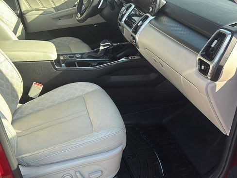 Used 2021 Kia Sorento SX image 22