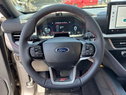 New 2026 Ford Explorer ST AWD/4WD image 9