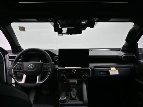 Certified 2026 Toyota 4Runner 4WD image 32