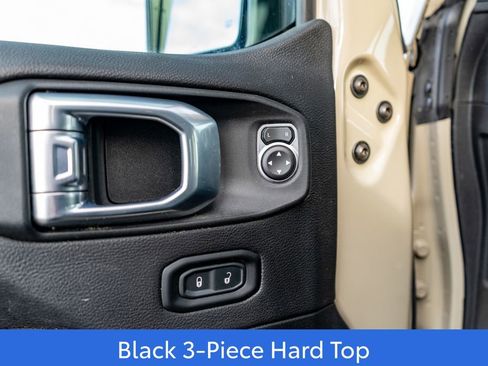 Used 2022 Jeep Gladiator Mojave w/ LED Lighting Group image 16