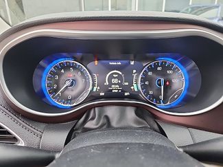 Used 2020 Chrysler Pacifica Limited w/ Tire & Wheel Group video 2