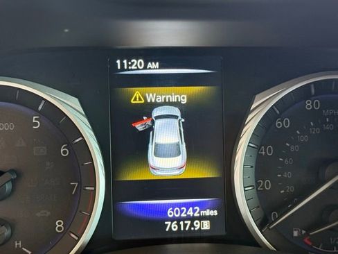 Used 2017 INFINITI Q50 Premium w/ 2.0T Premium Plus Package image 12