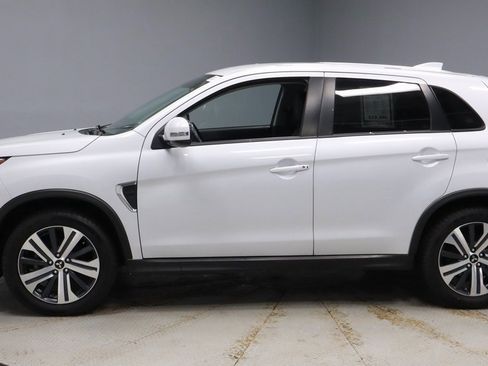 Used 2024 Mitsubishi Outlander Sport SE image 7