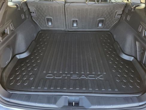 Certified 2025 Subaru Outback Onyx Edition image 10