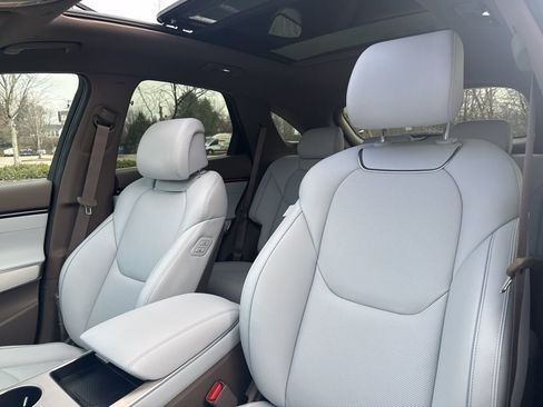 New 2026 Genesis GV70 2.5T Advanced image 13