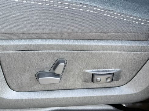 New 2026 RAM 3500 Big Horn AWD/4WD image 23
