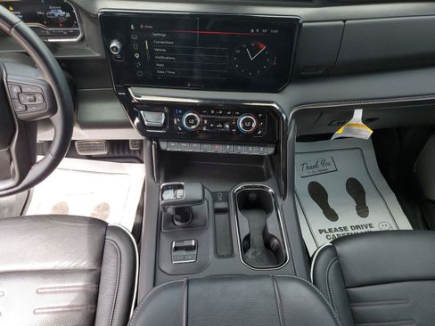 Used 2024 GMC Sierra 1500 AT4X AWD/4WD image 11