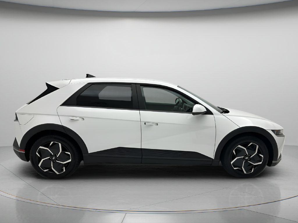 Used 2024 Hyundai Ioniq 5 SEL AWD/4WD image 6